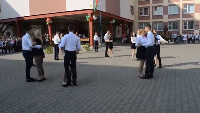 1 сентября 2015 Вальс выпускников смотреть онлайн