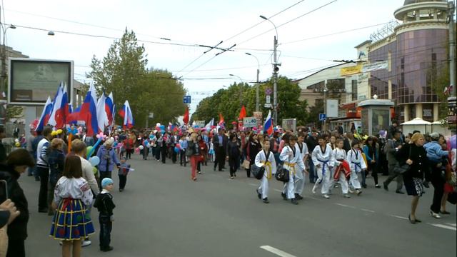 Симферополь 2014 Первомайская демонстрация Часть 1