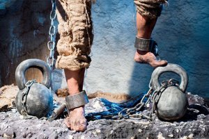 ВРАГИ В КАНДАЛАХ. РИТУАЛ ДЛЯ ВСЕХ. ВЕДЬМИНА ИЗБА ИНГА ХОСРОЕВА.mp4