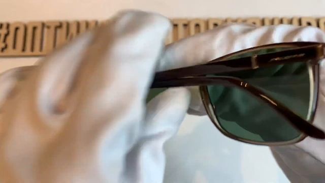 Очки солнцезащитные 37121-4702 Jaguar с футляром смотреть онлайн