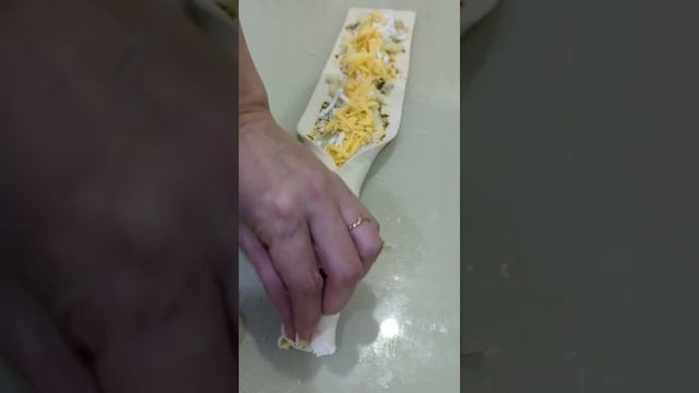 Остатки картофельного пюре и тесто #рецепт сытных улиток смотреть онлайн