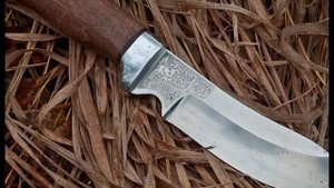 Простой нож для снятия шкуры с добытого зверя