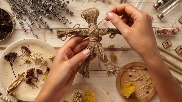 Интересные приметы про иголку смотреть онлайн