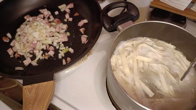 Tagliatelle Carbonara: A Creamy Italian Masterpiece