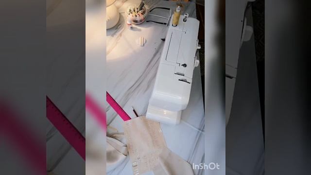 Косметичка - выкраиваем и шьем за 3 минуты. смотреть онлайн