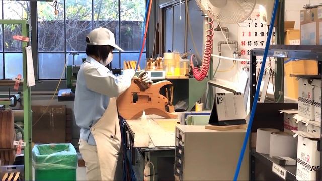 HISTÓRIA DA IBANEZ смотреть онлайн