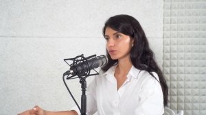 Как продать себя с помощью речи? Седа Каспарова про падение на публике и смелость проявляться