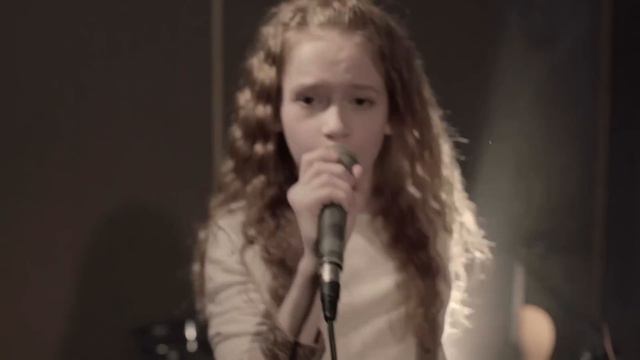Anastasiya Baginska - Руки Выше (Alyohsa cover) смотреть онлайн