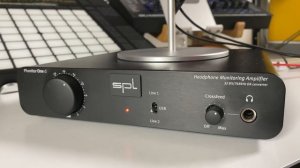 This audio interface is truly massive! Because it’s a mixer! Presonus Studiolive 32R