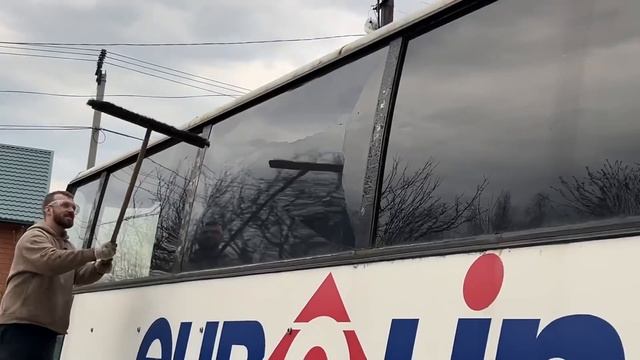 Дом на колёсах - Разбили стекло.. смотреть онлайн