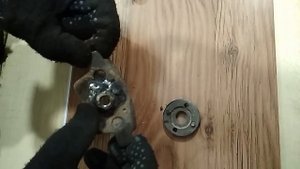 самодельное приспособление для задних тормозных цилиндров  джили эмгранд ес-7,Geely Emgrand EC-7