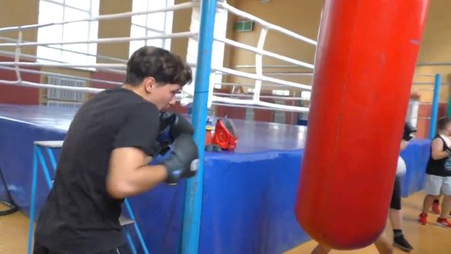 Боксёры СДЮШОР «Олимп-2015» на пути к победе смотреть онлайн