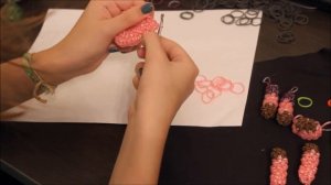 Rainbow Loom pig l свинья из резинок лумигуруми l часть 1