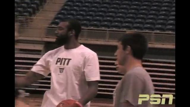 Oakland Zoo 3 v. 3 Charity Basketball Tournament смотреть онлайн