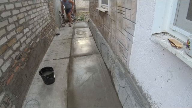 Чистовая стяжка во дворе. смотреть онлайн