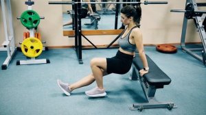 Обратные отжимания. Техника выполнения