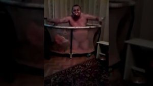 Прикольное видео! Взрослые тоже дети .....