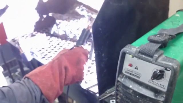 Linkor Semali ВД 230И и ремонт сварочного инвертора в сервисном центре Зона Сварки | Сварка ремонт смотреть онлайн