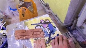 укладка самодельной плитки из гипса