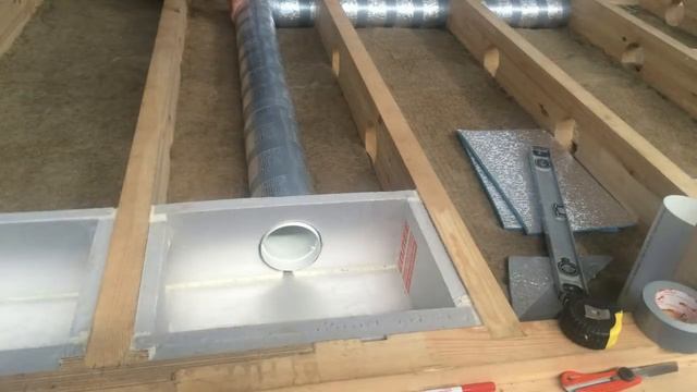 Монтаж и сборка дома LODGET из клееного бруса в цехе. Подготовка к транспортировке модульного дома. смотреть онлайн