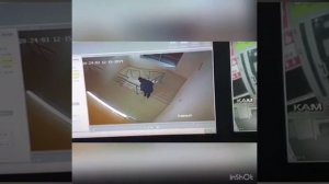 Подросток упал в лестничный пролет в ТЦ с 4 этажа