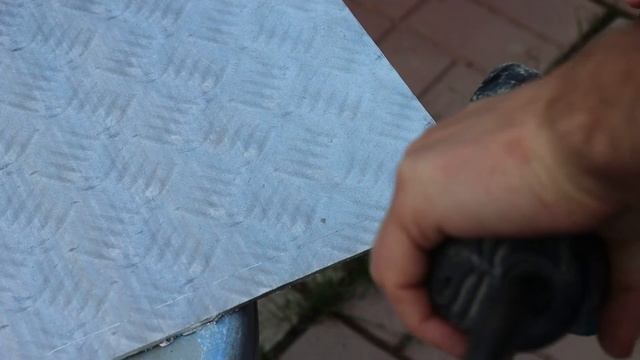 Крепление рундука на дышло прицепа-кемпера (каравана)
