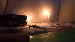 ЛОВЛЯ КАРАСЯ зимой на удочку. Зимняя рыбалка на карася.