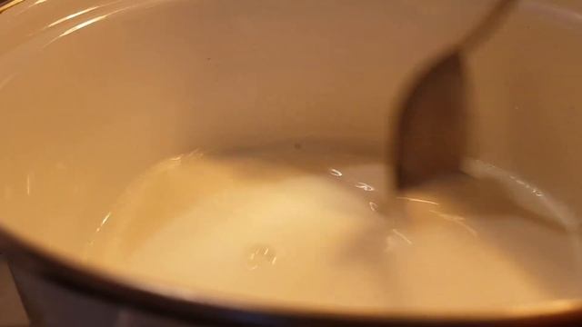 КАК ВАРИТЬ МАННУЮ КАШУ НА МОЛОКЕ ВСЕГО ЗА 1,5 МИНУТЫ