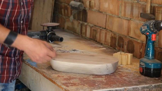 Как сделать тарелку из дерева How to make a plate of wood смотреть онлайн