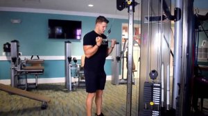 Metropolitan: Standing Cable Tricep Press Down (Reverse Grip)