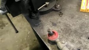 Рулевые наконечники EXPERT ( с левой стороны) через 1.5 года...