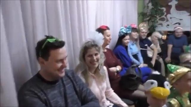 ❄❄❄ ВРУЧЕНИЕ ПОДАРКОВ ❄❄❄ Новогодний праздник в детском саду. ПОДГОТОВИТЕЛЬНАЯ ГРУППА смотреть онлайн