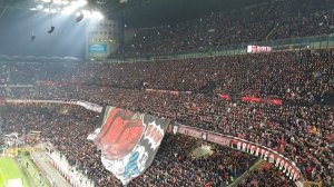 Che Confusione - Ac Milan Fans Making Amazing Atmosphere Before Derby vs Inter