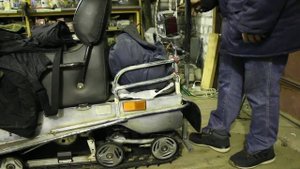 Домкрат для снегохода из автодомкрата