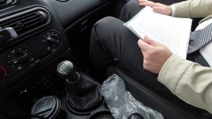 Лада нива тревел поездка в Тверь. отвечаю про дрожание рычага кпп,  вибрацию зеркал, плавают оборот