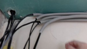 Альтернативное крепление ГОФРЫ для провода. Как временно закрепить провод на потолке?