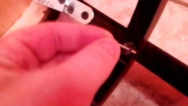 Как выкрутить шуруп из дерева ПОСВОРУ смотреть онлайн