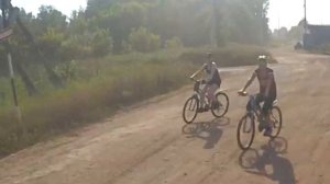 Опять несмешное видео про грязные некрасивые мотоциклы