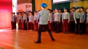 Десантура. Показательное выступление  23 февраля.