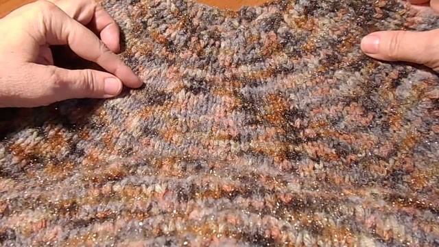 Удлиненный #джемперспицами из фантазийной пряжи! Рассказываю как связать #ЛюдмилаТен #мастеркласс