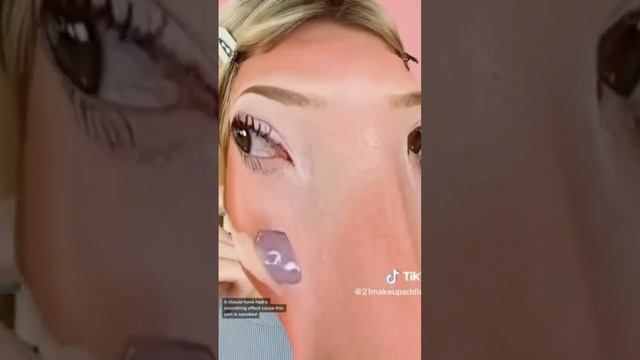 ? Тетя лошадь делает макияж. Смешная маска из Тик Тока смотреть онлайн