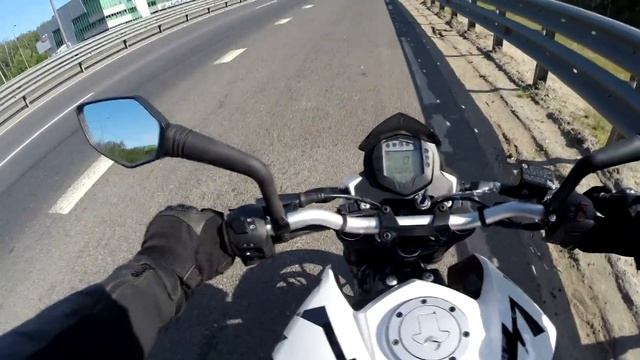 Зря его недооцениваете  KTM Duke 200. Разгон до 100 км /ч  и максимальная скорость(TOP Speed)