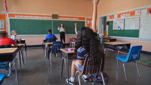 1 Сентября! День знаний! Как отмечают у нас и в других странах! смотреть онлайн