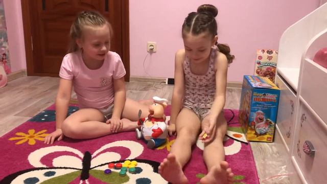 Полина, Даша и Поросёнок Обжорка! Смотреть всем!!!