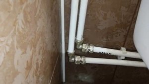 Дал течь полипропиленовый фитинг.