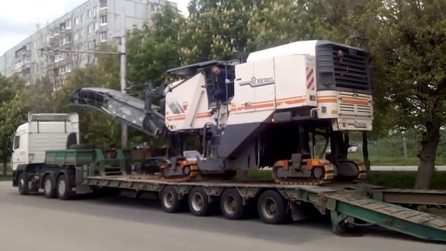 Перевозка дорожной фрезы Wirtgen