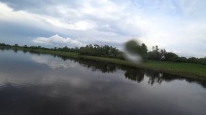 КОГДА СТРАШНО ЗАЙТИ В ВОДУ..... ЖОР НА МЕЛИ ! Рыбалка на попер, крупный окунь,щука.
