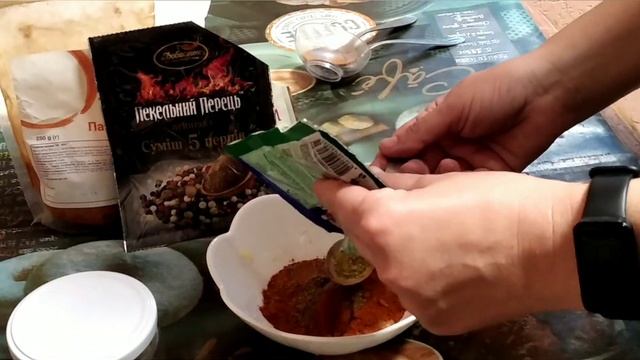 ГОСТРИЙ СОУС, який підходить як основа для будь-якого соусу та салату?#гострий #соус #паприка #часн смотреть онлайн