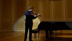 Паганини Каприс 6 Михаил Неустроев