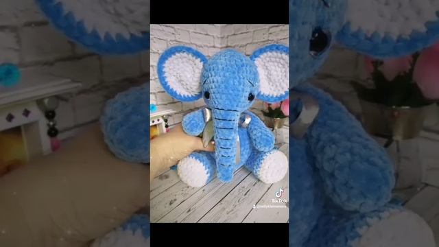Слонёнок амигуруми ручной работы